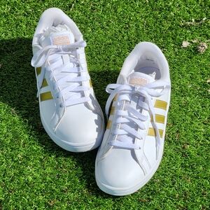 Adidas Women's Cloudfoam White and Yellow Sneakers